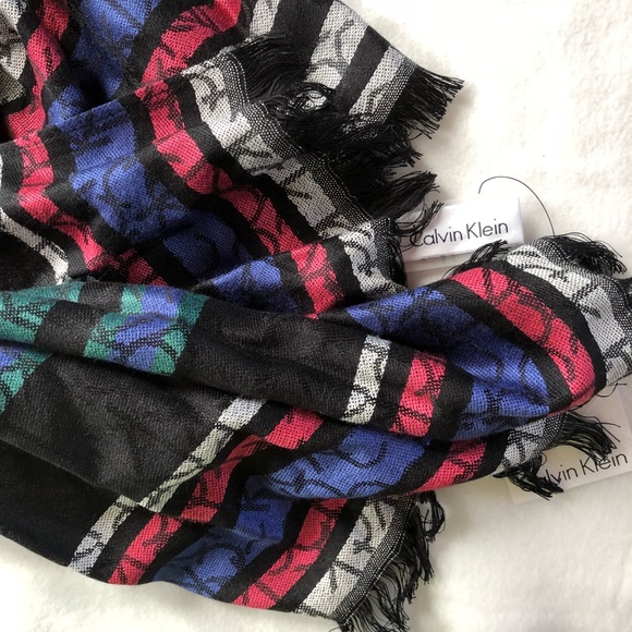 🆕NWT CALVIN KLEIN “Tea” multicolored logo scarf - Picture 4 of 8